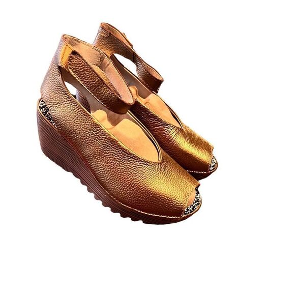 Bernie Mav Womens MELY Sandel in Bronze. Size 37 = 61/2 to 7. - Picture 3 of 10